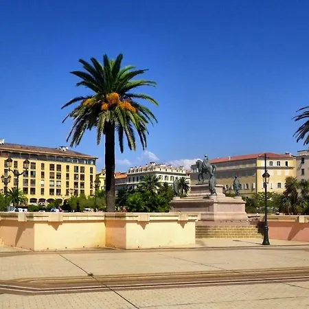 Loft Avec Terrasse Centre Historique Daire Ajaccio (Corsica)